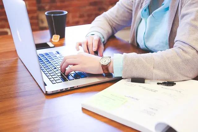 Comment optimiser votre stratégie de commerce connecté en 10 étapes