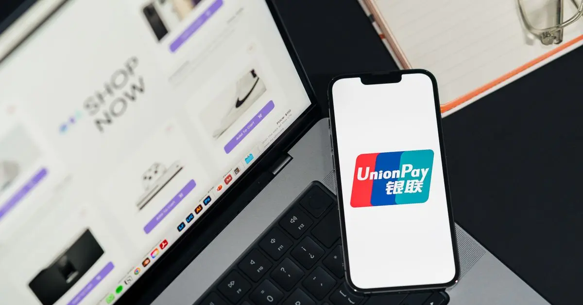 Comment choisir la bonne plateforme de paiement pour votre commerce connecté ?