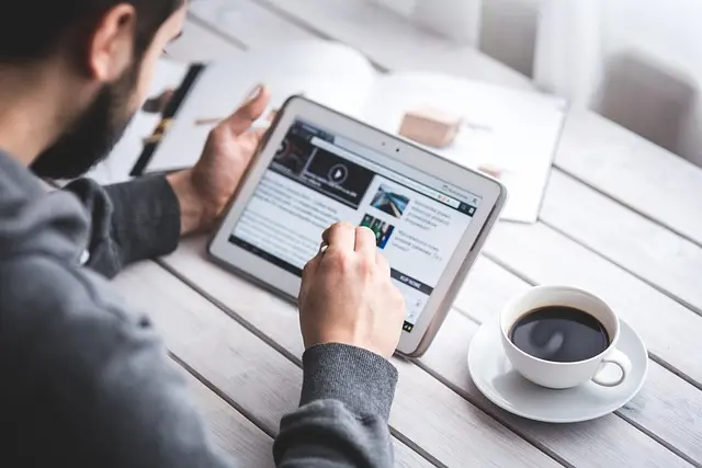 Comment le commerce connecté redéfinit le parcours client