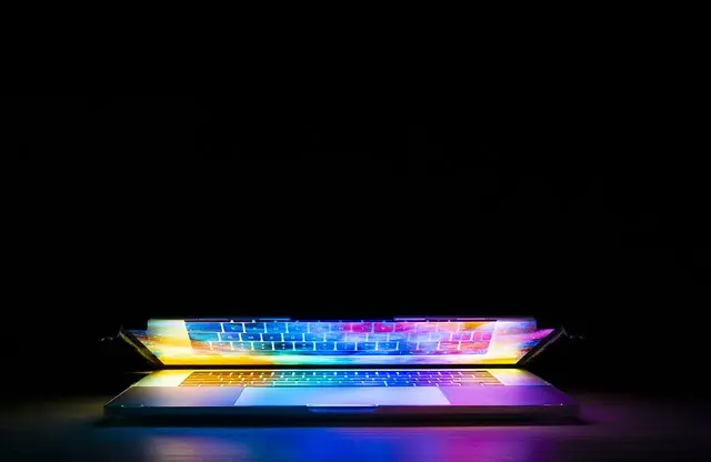 Les fondamentaux du commerce connecté : tout ce que vous devez savoir